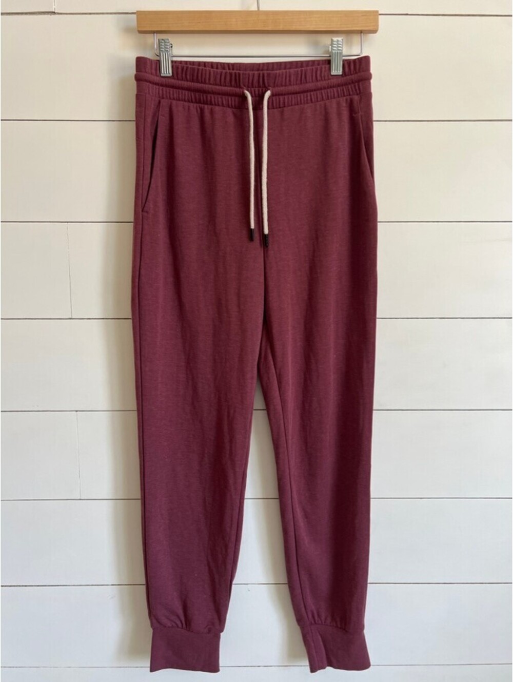 North Face Jogger Women's Size Small Burgundy Athleisure Lounge Granola Gorpcore